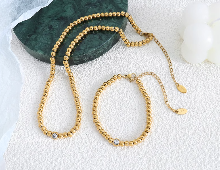 Conjunto Esferas Zircônia Banhado a Ouro