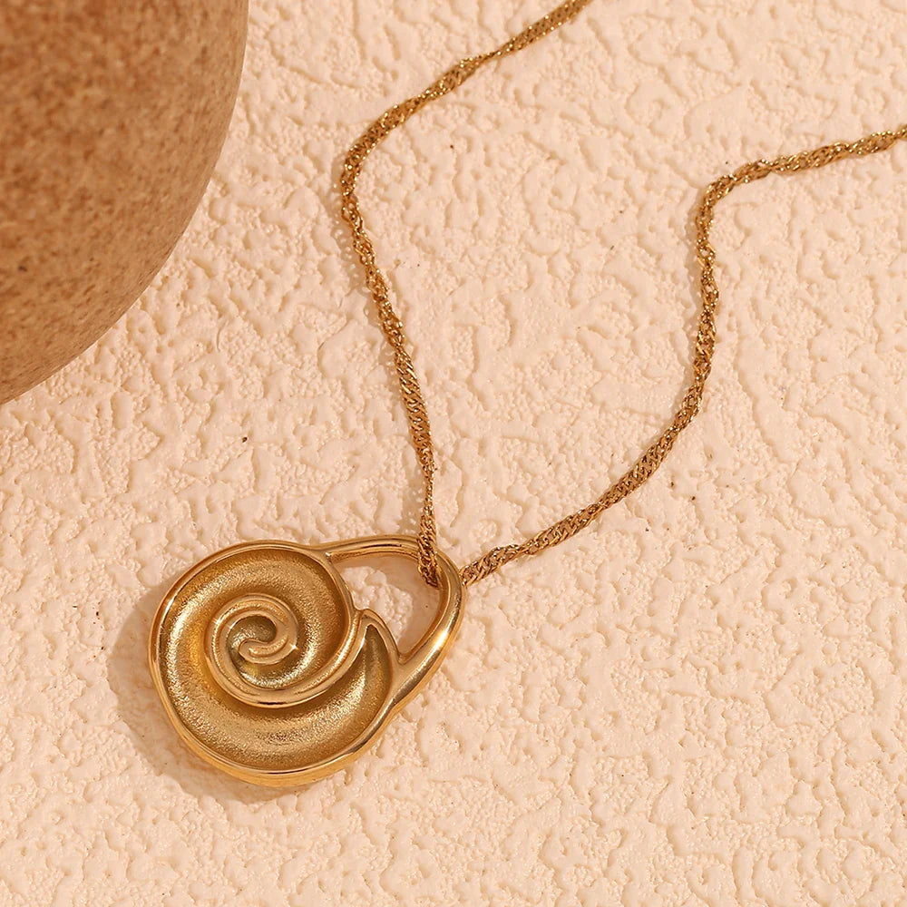 Colar Espiral Dourado em Aço Inoxidável 18 Quilates