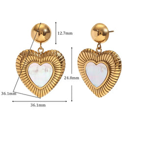 Brincos em Forma de Coração com Zircônia e Banho de Ouro 18K